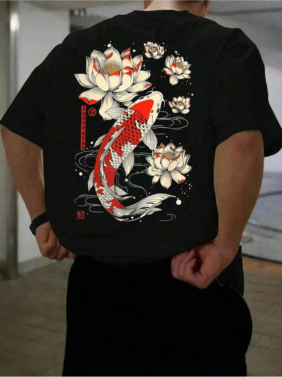 Men'S Casual Short-Sleeve T-Shirt Featuring a Koi Fish And Lotus Flower Print