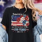 Women's USA 250th Birthday 1776–2026 Floral Butterfly Patriotic T-Shirt