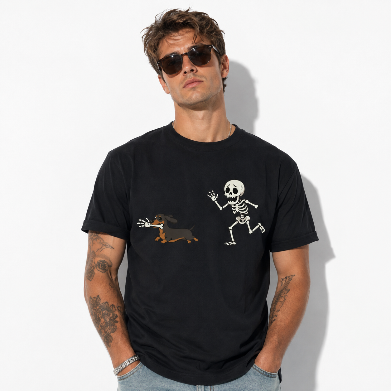 Funny Skeleton Chased by Dachshund Dog Halloween Graphic Men's T-Shirt